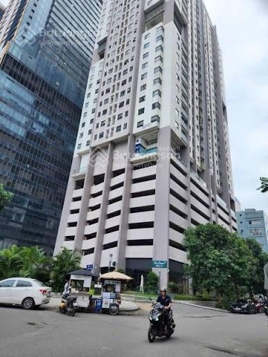 Bán căn hộ chung cư 2pn, 2wc, 3,3 tỷ tại 18a phạm hùng, flc green apartment, hà nội