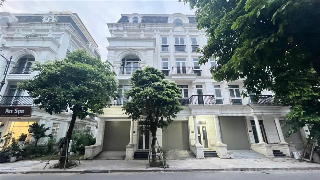 Cần bán nhanh căn lk 96m2 hướng đông nam  louis city đại mỗ vị trí đẹp, giá tốt   0983 080 ***