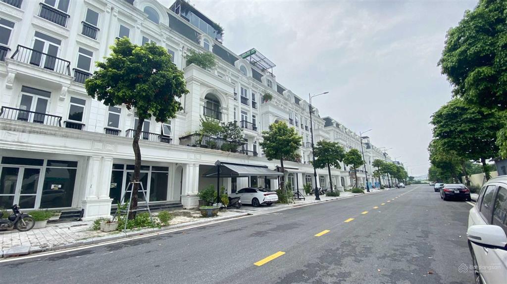 Cần bán nhanh căn mặt đường lê quang đạo louiscity đại mỗ. vị trí siêu đẹp   0983 080 ***