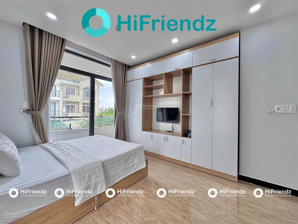 Căn hộ dịch vụ cao cấp có ban công ngay trung tâm quận bình thạnh