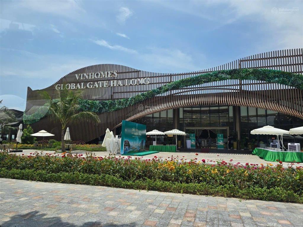 Bán liền kề vinhomes global gates hạ long giãn xây chỉ từ 4,7 tỷ. có thể áp voucher giảm 30%
