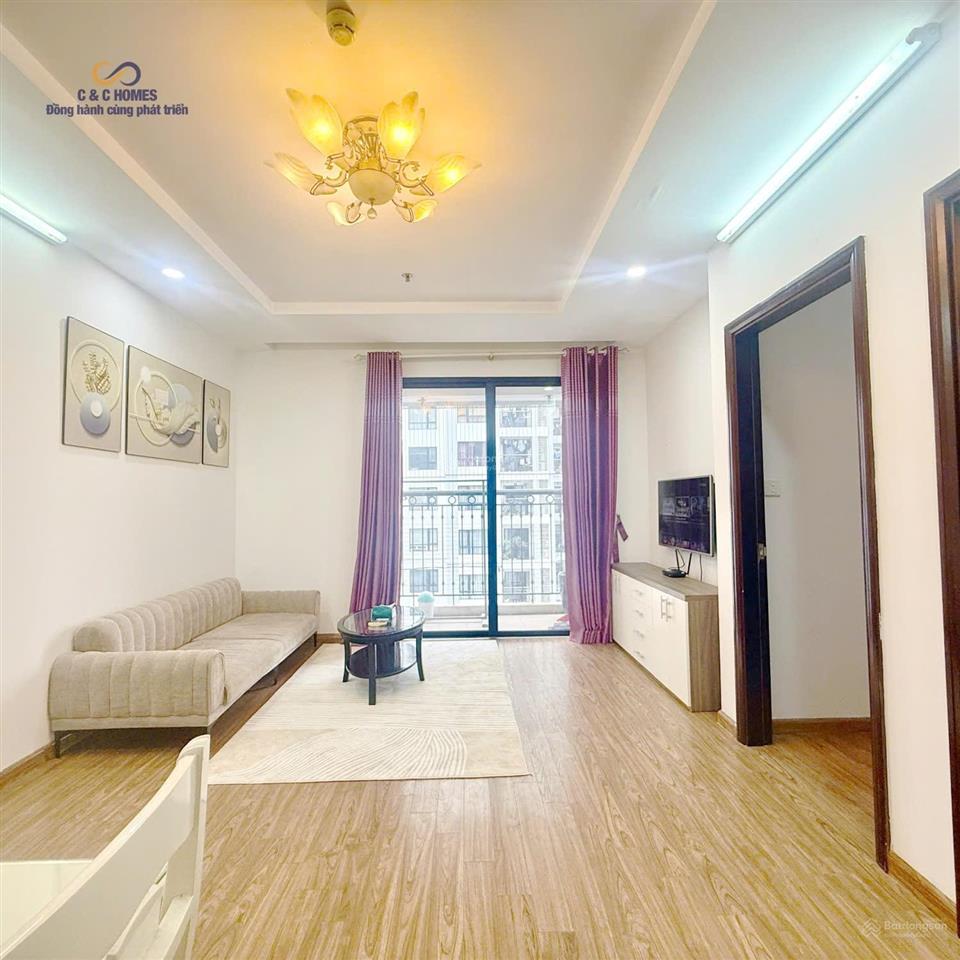 Căn thuê giá tốt  2 ngủ 75m²  có slot ô tô  full đồ   0944 881 *** em thạch