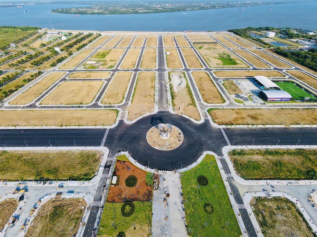 Đất nền sổ đỏ ven sông giáp nhà bè, 1,79 tỷ