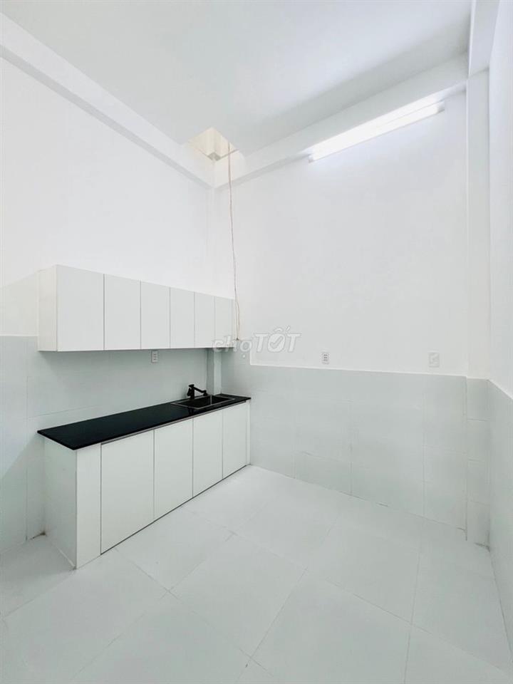 Bán Nhà Mặt Tiền Mới 34m2 | Đường 8m | Trung Tâm Q8 | Nhỉnh 4 Tỷ