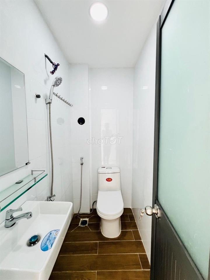 Bán Nhà Mặt Tiền Mới 34m2 | Đường 8m | Trung Tâm Q8 | Nhỉnh 4 Tỷ
