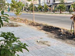 Chính chủ bán nhà mặt tiền đường thống nhất  phan rang, giá chỉ 4,7 tỷ