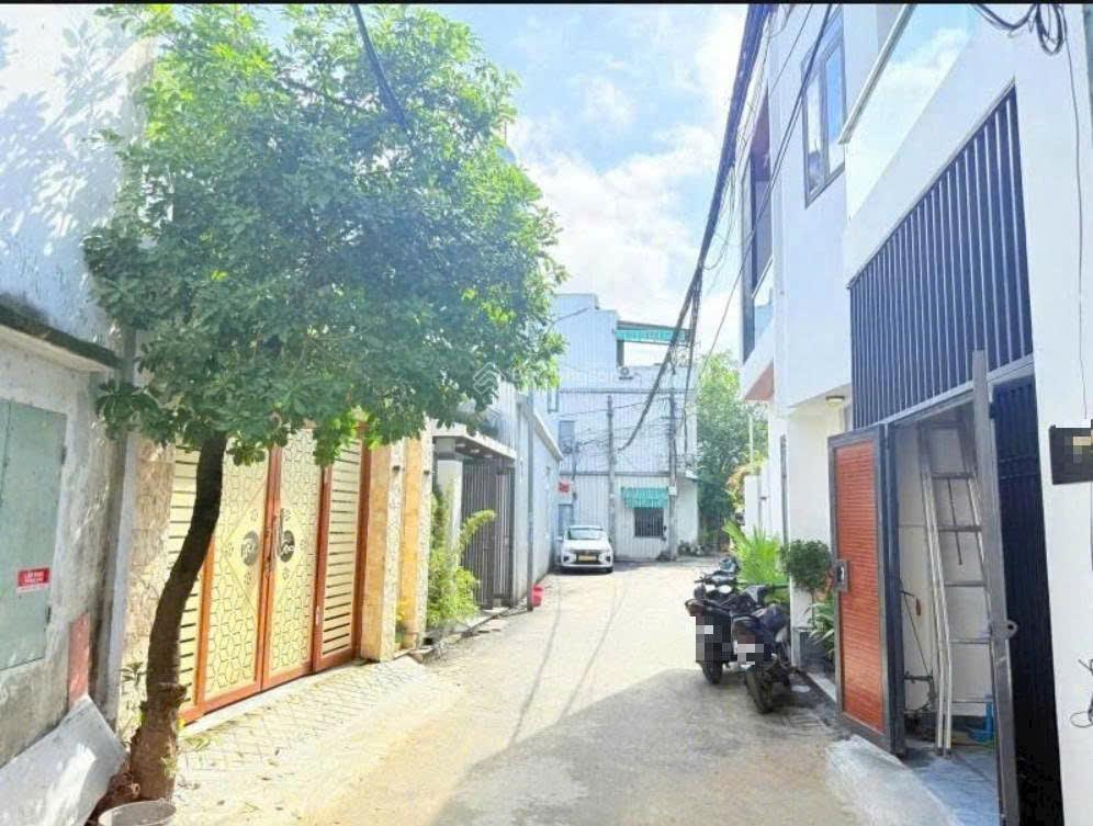 Chủ nhà gấp bán giảm từ 4,9 tỷ còn 4,3 tỷ  siêu phẩm nhà kiệt ô tô 5m tô hiệu hòa minh