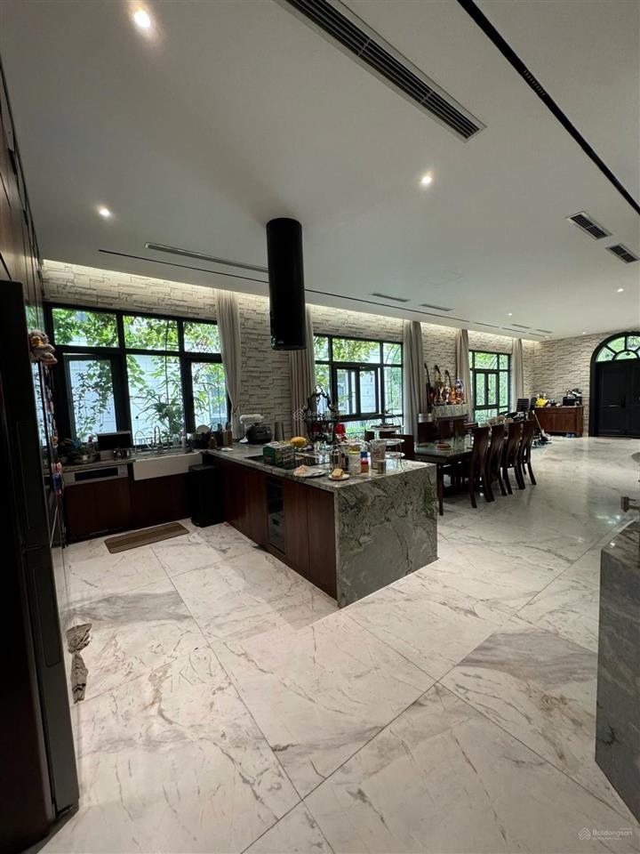 Chính chủ bán biệt thự song lập, dt 200m2, view vườn hoa, elegant park 21 thạch bàn, giá 78 tỷ