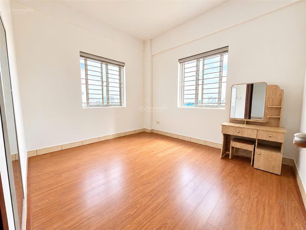 Bán căn hộ chung cư tại khu đô thị việt hưng, 3,6 tỷ, 74m2, đẹp, nhiều tiện ích