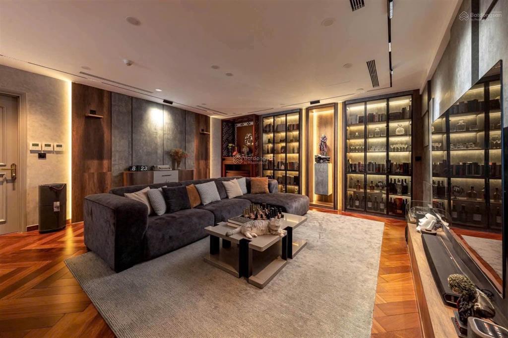 Bán gấp căn hộ 148m2, 15,8 tỷ tại hc golden city, p. bồ đề, q. long biên, hà nội