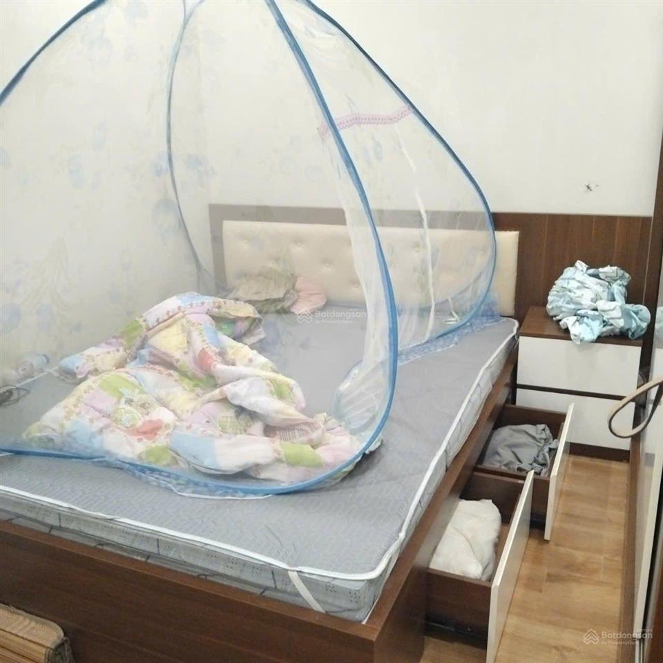 Chính chủ e bán căn cc xuân mai tòa f
dt 62m2  1pk  2pn  2vs, 1 khu bếp riêng, khu phơi đồ