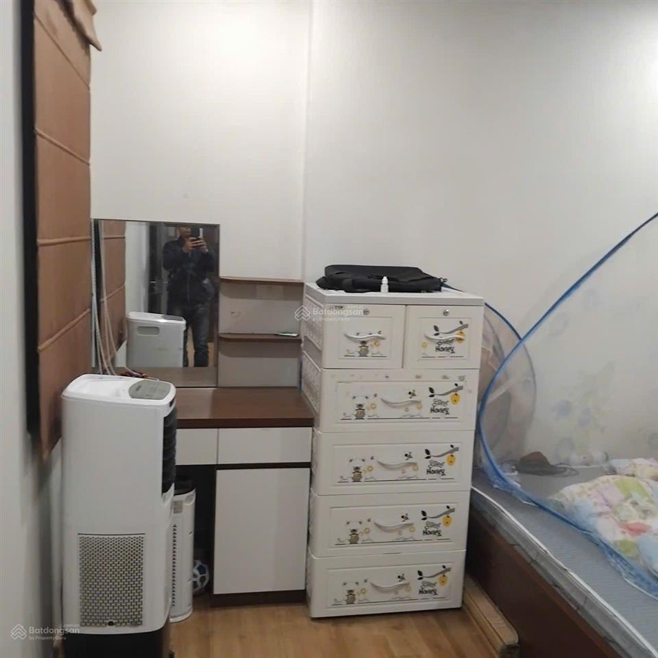 Chính chủ e bán căn cc xuân mai tòa f
dt 62m2  1pk  2pn  2vs, 1 khu bếp riêng, khu phơi đồ