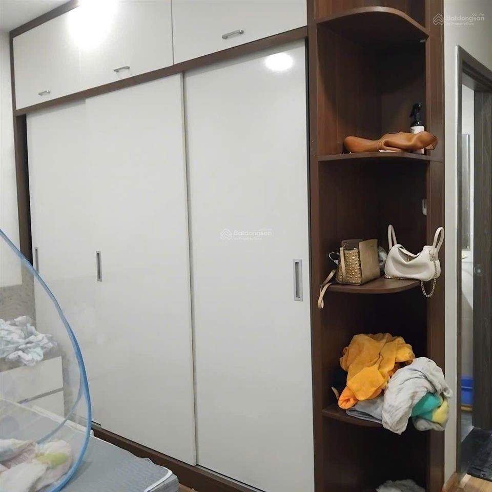 Chính chủ e bán căn cc xuân mai tòa f
dt 62m2  1pk  2pn  2vs, 1 khu bếp riêng, khu phơi đồ