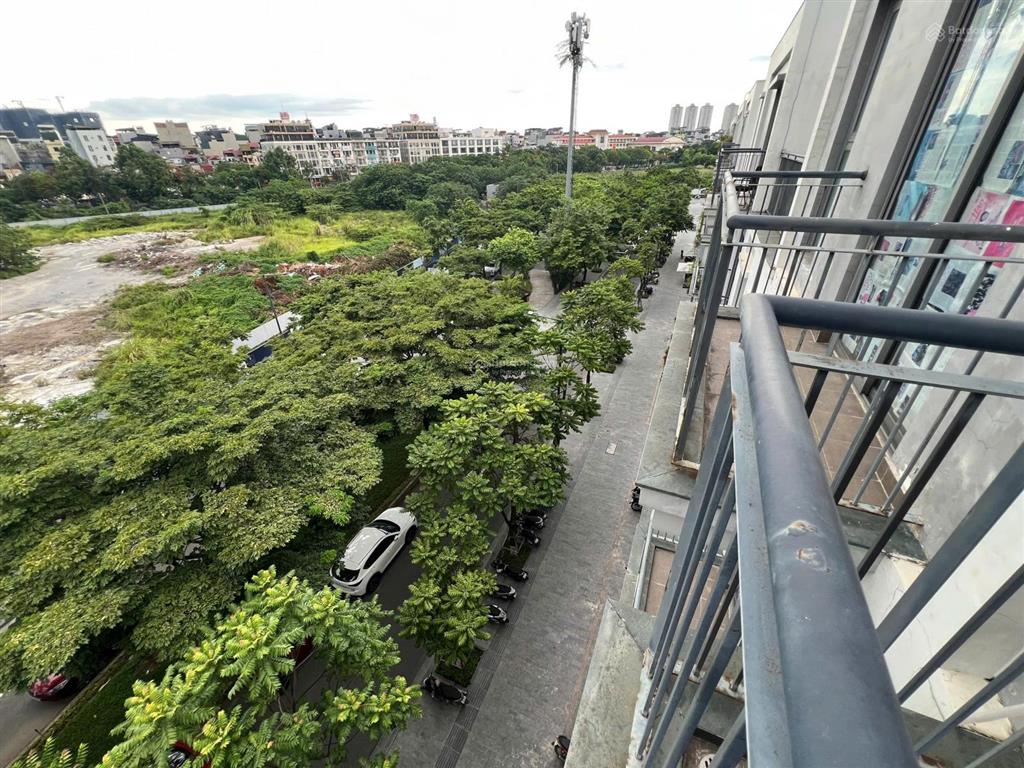 Chỉ 4 triệu/tháng thuê văn phòng 16m² gần thanh xuân. gửi oto xe máy miễn phí