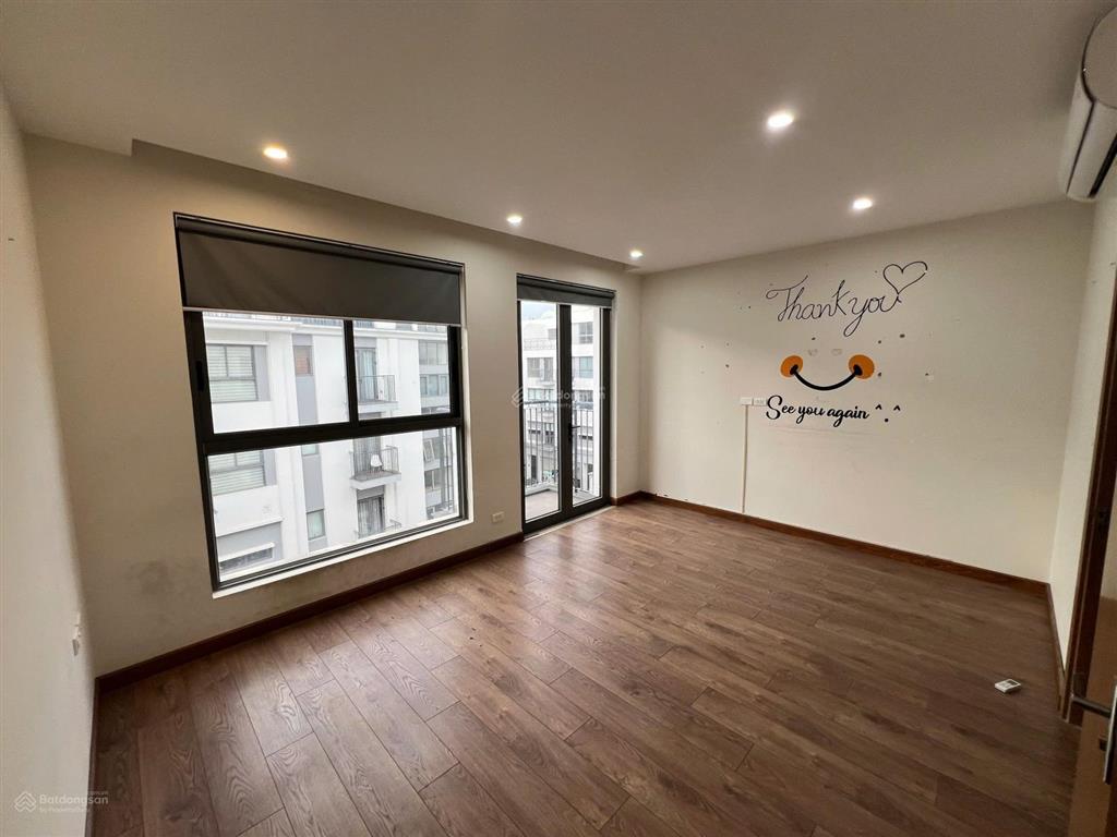Chỉ 4 triệu/tháng thuê văn phòng 18m² the manor central park. oto xe máy miễn phí