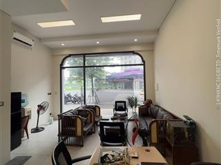 Chính chủ cho thuê tầng 1 giá 11 triệu/th  phù hợp làm văn phòng, showroom, kinh doanh, cửa hàng