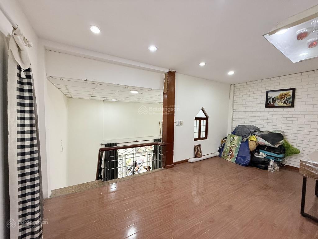 Nhà rộng 5.5m hiếm có tại quang trung 2 tầng, 3pn, giá tốt 5.7 tỷ