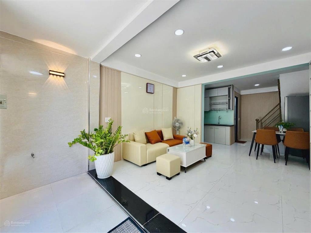 Bán nhà hẻm 6m, đường quang trung, 36m2 x 2 tầng, ngay emart 2, giá chỉ 4.78 tỷ
