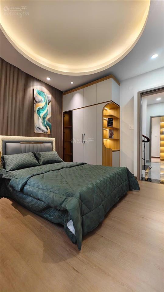 Phú nhuận, nhà 4 tầng, 4 pn, hxh thông phan đình phùng, giá chỉ hơn 8 tỷ