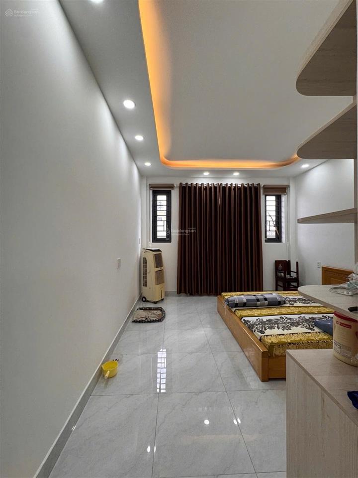 7.6 tỷ, 68m2, 4 tầng ngay bv hồng đức đường thống nhất, gò vấp