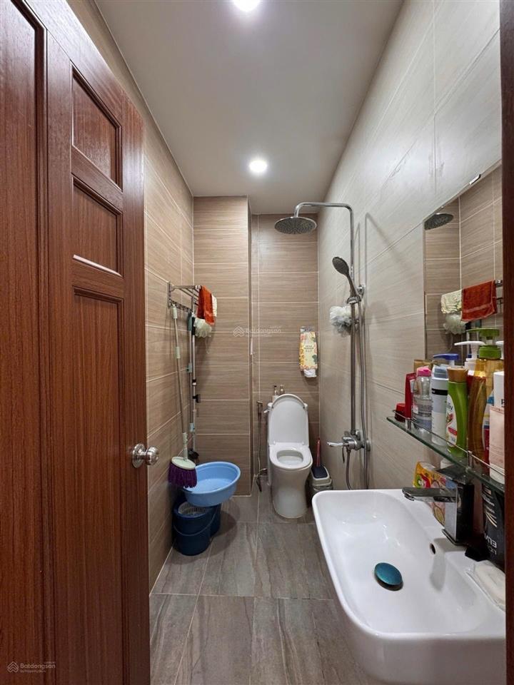 7.6 tỷ, 68m2, 4 tầng ngay bv hồng đức đường thống nhất, gò vấp
