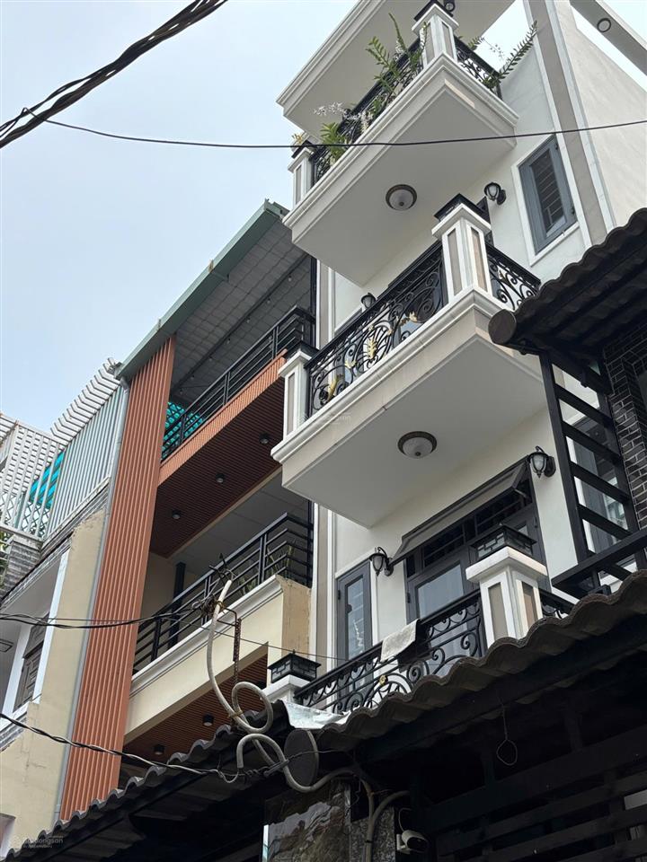 7.6 tỷ, 68m2, 4 tầng ngay bv hồng đức đường thống nhất, gò vấp