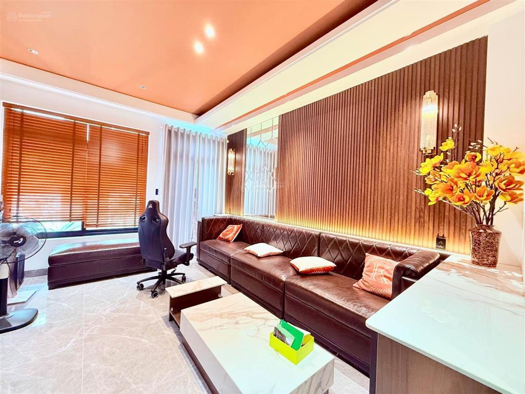 Bán nhà 62m2, 5 tầng thang máy, nội thất cao cấp, hẻm 8m, quang trung gò vấp, giá 13.5 tỷ