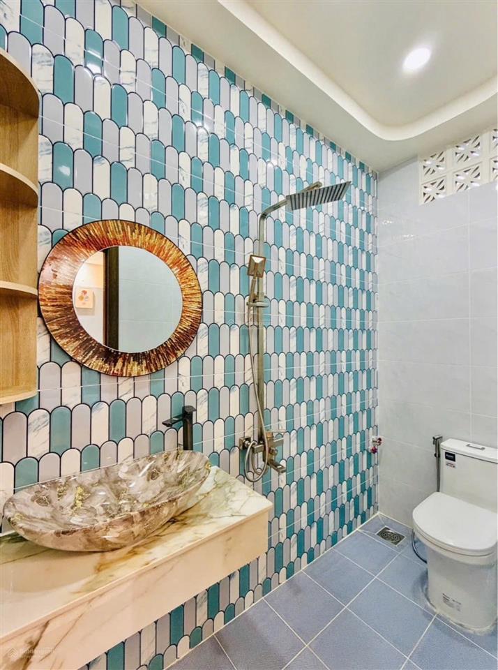 5,56 tỷ, 45m2, 3 tầng xây mới, sát mặt tiền lê đức thọ, gò vấp