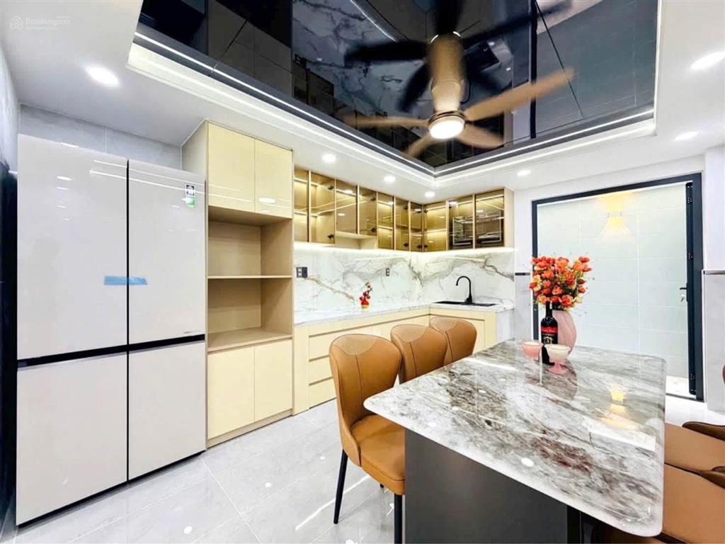 8,25 tỷ, nhà mới 57m2, 4 tầng, đường nguyễn oanh ngay ngã 5 gò vấp
