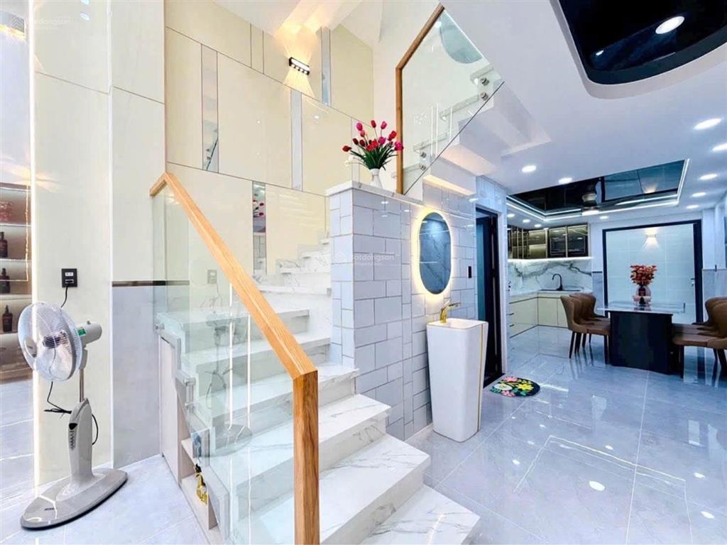 8,25 tỷ, nhà mới 57m2, 4 tầng, đường nguyễn oanh ngay ngã 5 gò vấp