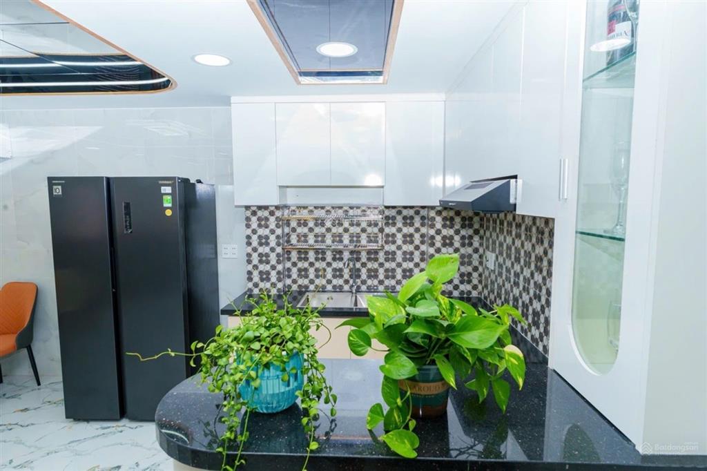 Bán nhà 6.7x5.8m, khu đồng bộ, hxh phạm văn chiêu, gò vấp, giá 6.7 tỷ