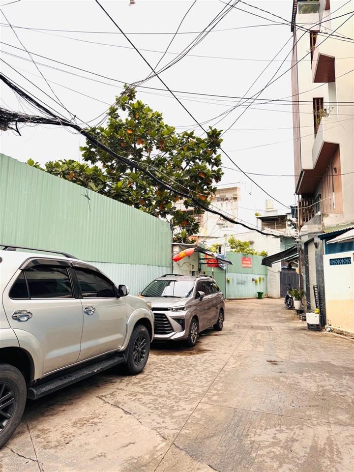 Hẻm xe hơi đường lý thường kiệt gò vấp, nhà 2 tầng, 70m2 (4,3x 18m) giá 9,5 tỷ