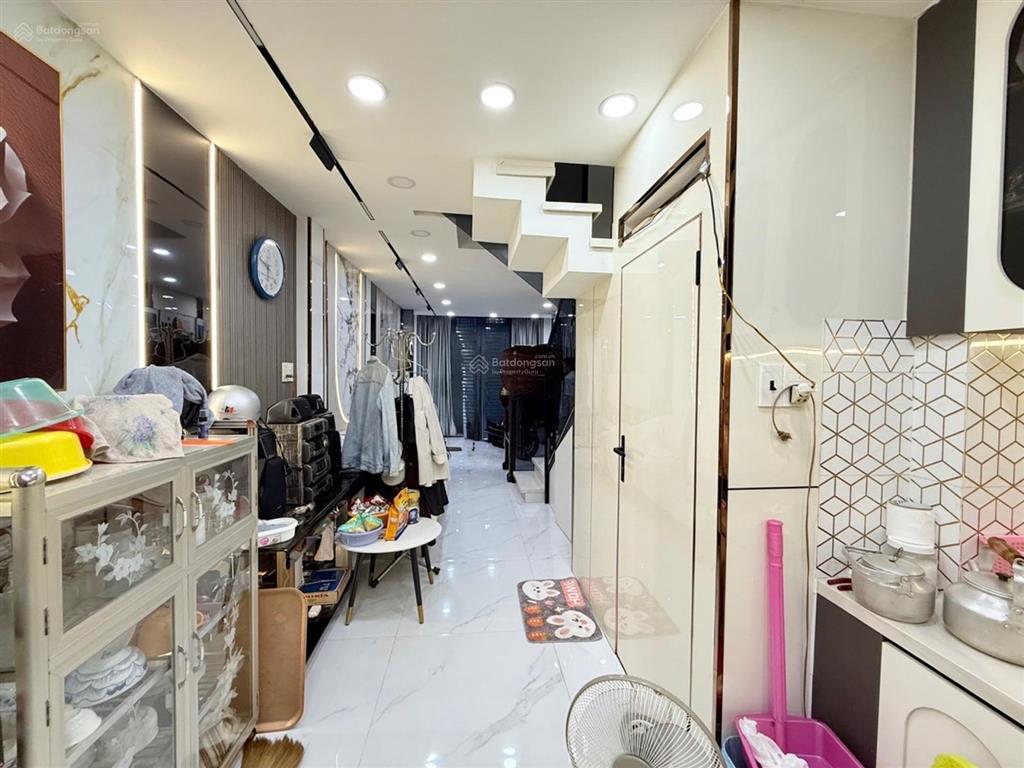 Thống nhất  gò vấp  nhà mới tặng nội thất 30m2 (3x10m) 2 tầng btct  4.55 tỷ