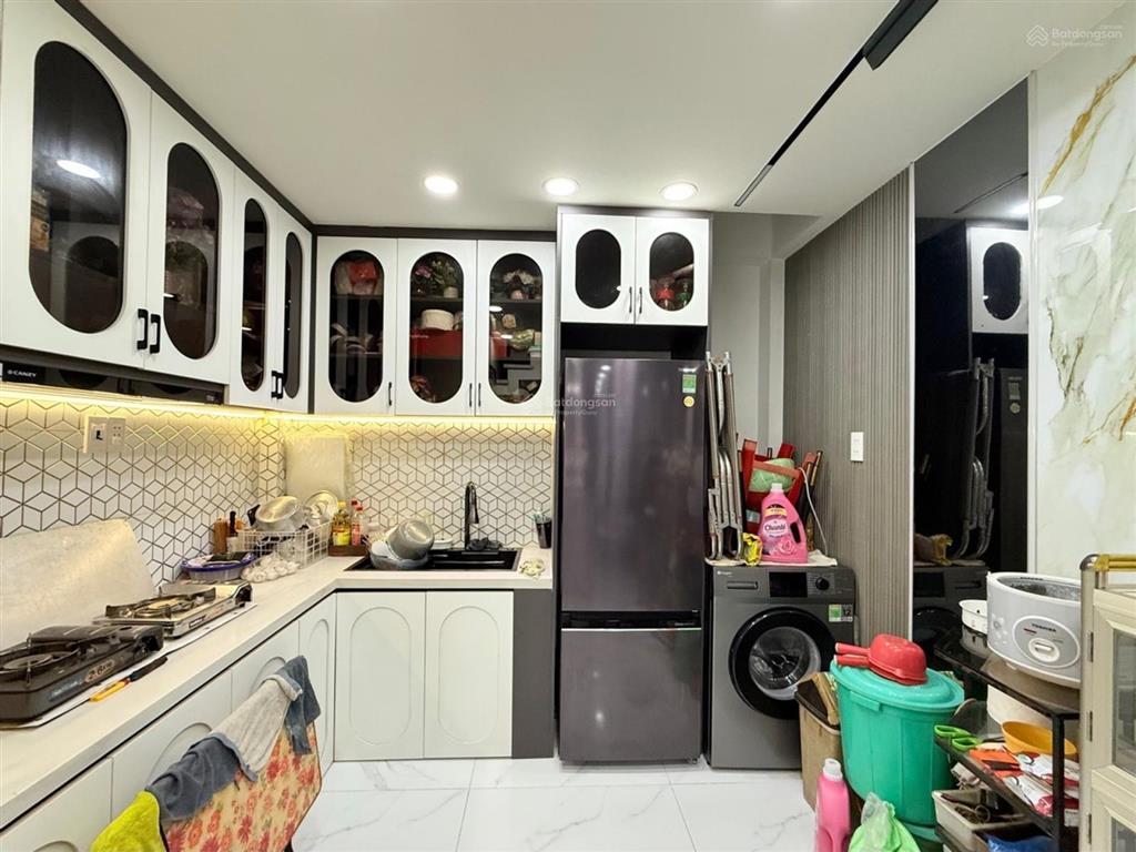 Thống nhất  gò vấp  nhà mới tặng nội thất 30m2 (3x10m) 2 tầng btct  4.55 tỷ