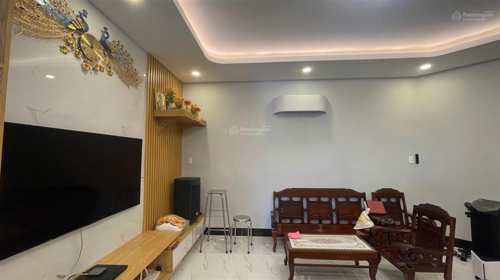 Bán cc tại chung cư bộ công an, 4,7 tỷ, 65m2, giá siêu hời, hot!