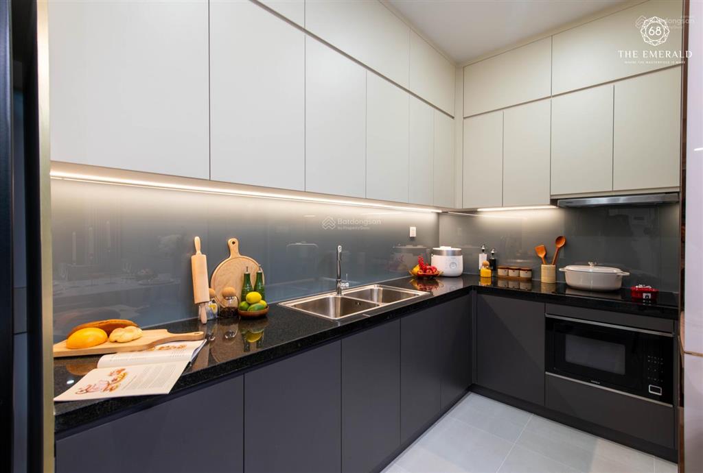 Chính chủ gửi bán căn 2pn view nội khu the emerald 68 diện tích 58,5m2, chỉ 3,13 tỷ, nhận nhà 2026