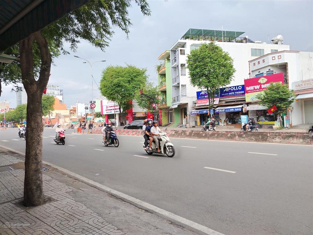 Bán nhà mặt tiền 416 lê trọng tấn, 196,7 m2, chính chủ tốt f0