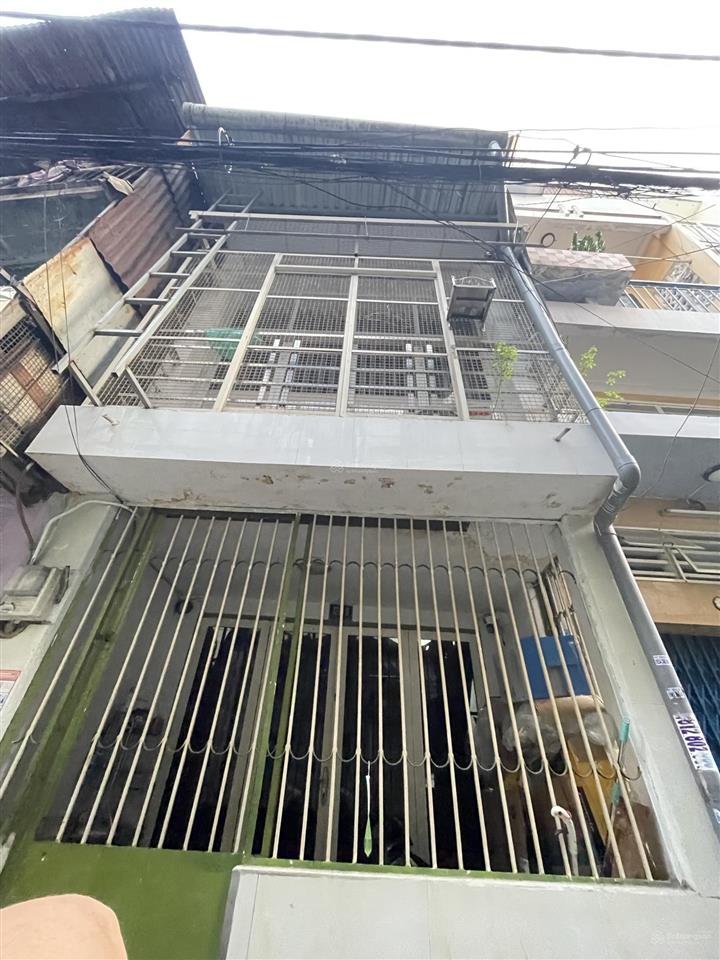 Nhà ngô gia tự, q10 2 mặt hẻm thoáng, dt 41m2 (3.3x12.5m) 2 tầng, đang cho thuê. giá 5,5 tỷ