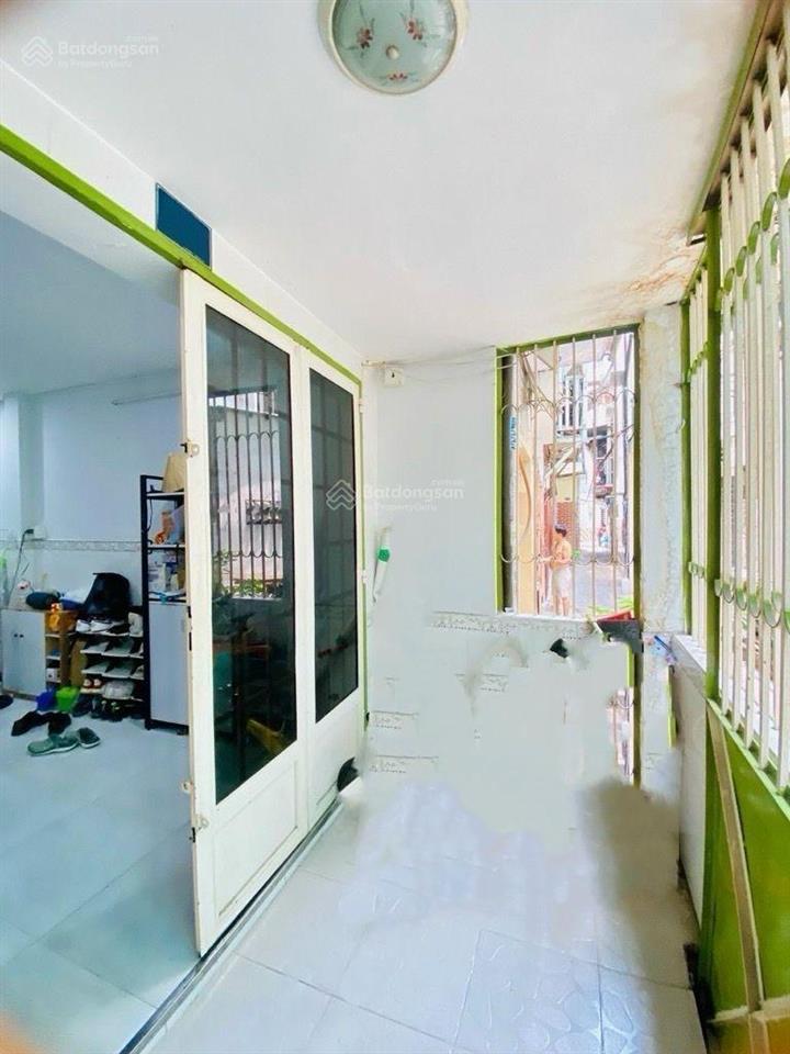 Nhà ngô gia tự, q10 2 mặt hẻm thoáng, dt 41m2 (3.3x12.5m) 2 tầng, đang cho thuê. giá 5,5 tỷ