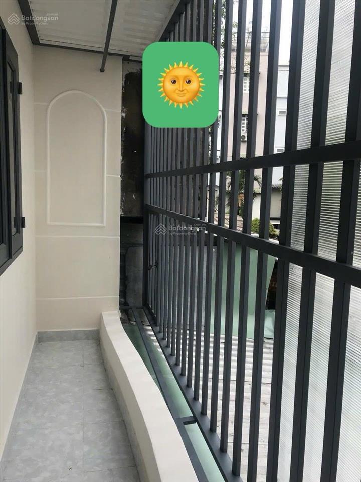Mua đất tặng nhà đường chợ lớn quận 6  40m2 ngang gần 4.8m nở hậu có sân đậu ô tô chỉ 6.2 tỷ