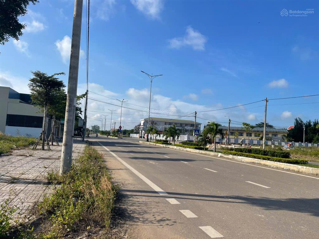 Chính chủ cần bán lô đất (6mx19,25m) đường rộng 32m ở vệ giang  quảng ngãi