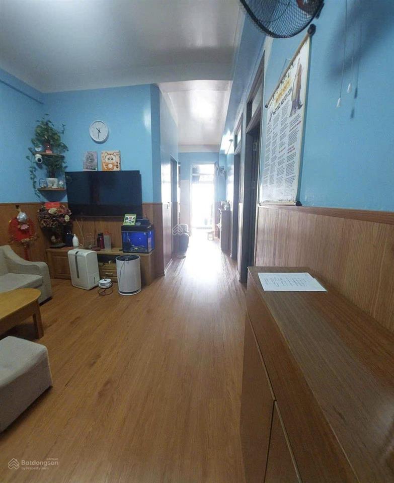 Nhà đẹp, vị trí trung tâm hành chính của huyện thanh trì. sổ đỏ sở hữu lâu dài