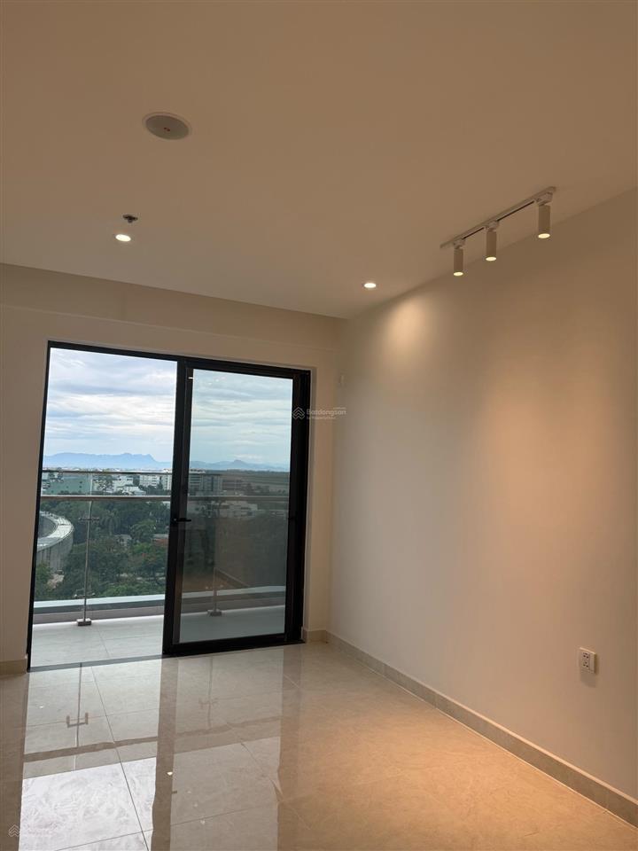 Hiếm! căn studio view công viên 29/3 giá chỉ 2,8 tỷ/căn  xách vali vào ở ngay
