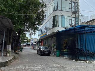 Cần bán lô đất ngay chợ hl80b đường nhựa 10m 4x23