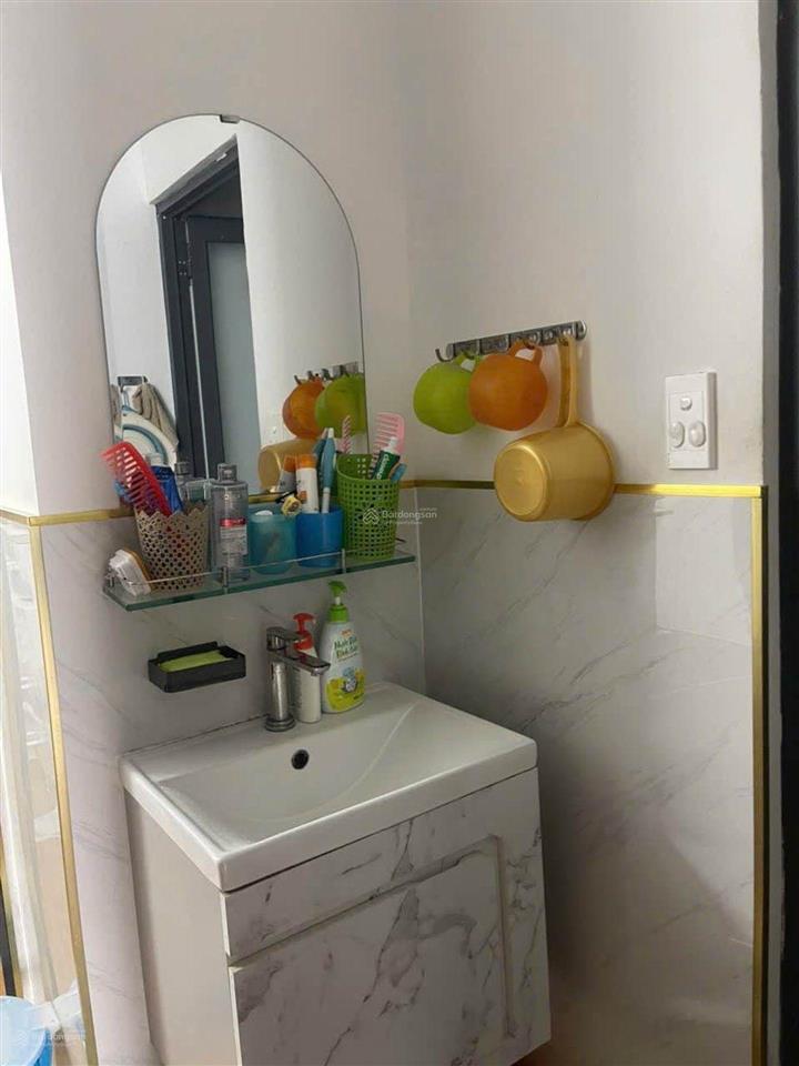 Chủ bán gấp nhà nhỏ xinh nở hậu 30m2 chỉ 1 bước sang gò vấp giá nhỉnh 3 t