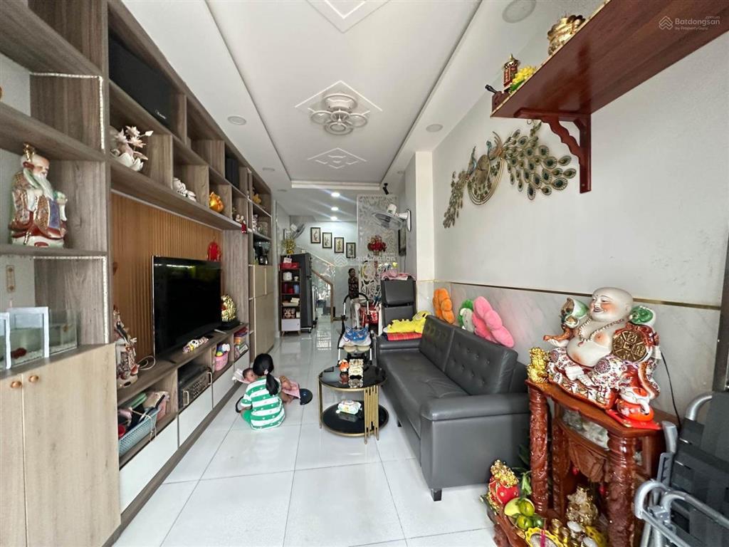 Chủ bán gấp nhà nhỏ xinh nở hậu 30m2 chỉ 1 bước sang gò vấp giá nhỉnh 3 t