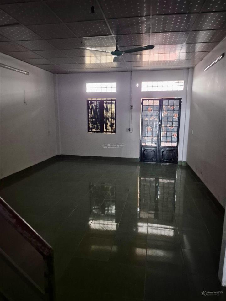 Bán nhà tân kỳ tân quý, diện tích 131m2 xe hơi đậu trước nhà, ngang lớn 5.7m