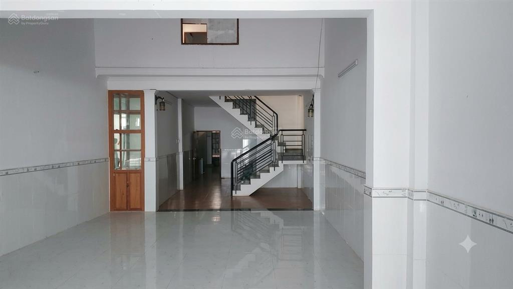 Bán nhà tân kỳ tân quý, diện tích 131m2 xe hơi đậu trước nhà, ngang lớn 5.7m