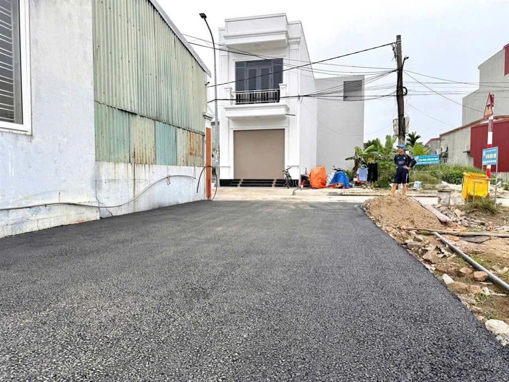 Bán nhà 3 tầng tại phố Hải Thành 2. - 45.2m2 - Giá 2 tỷ 6xx