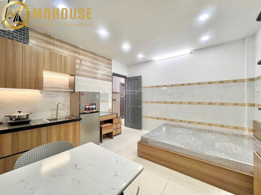 Cho thuê phòng trọ ban công mới 100% full nội thất phan xích long, gần trường sa, q1, q3